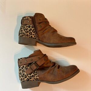 Leopard Print Brown Ankle Boots white mountain 8.5